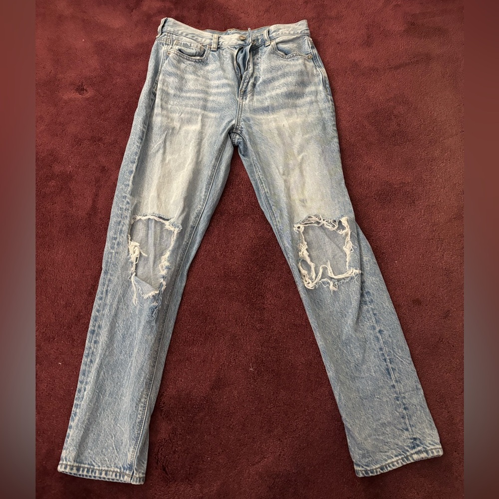 American Eagle Outfitters Distressed Light Blue Women’s Jeans